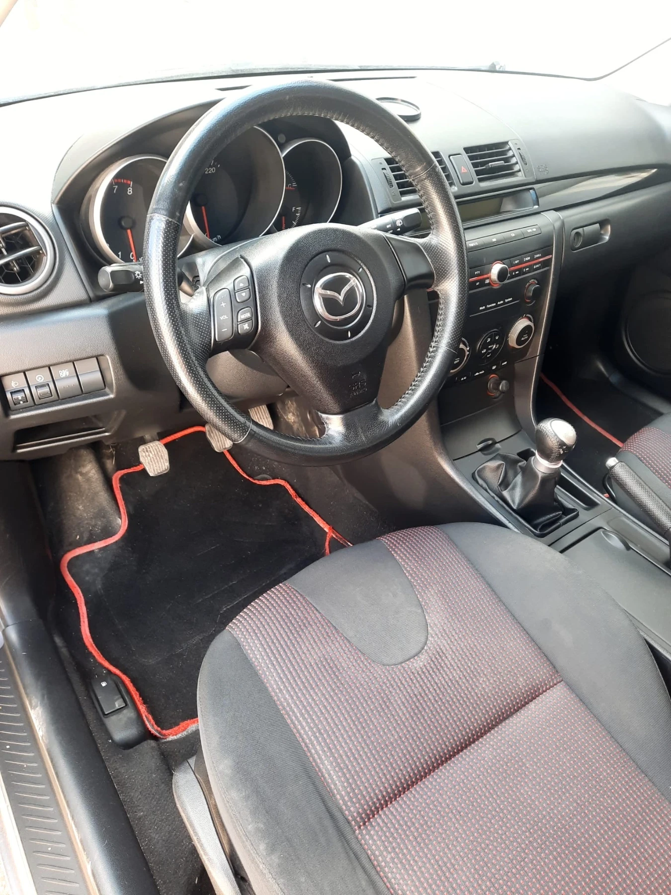 Mazda 3, снимка 2 - Автомобили и джипове - 56576671