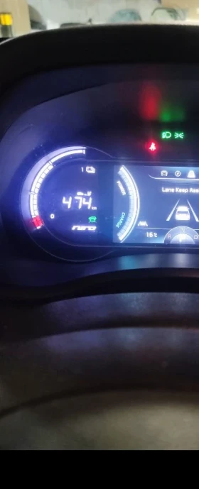 Kia Niro 65KWh EXECUTIVE LINE/SOH100%/JBL/ТЕРМОПОМПА, снимка 14