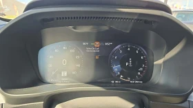 Volvo XC40 Momentum, снимка 8