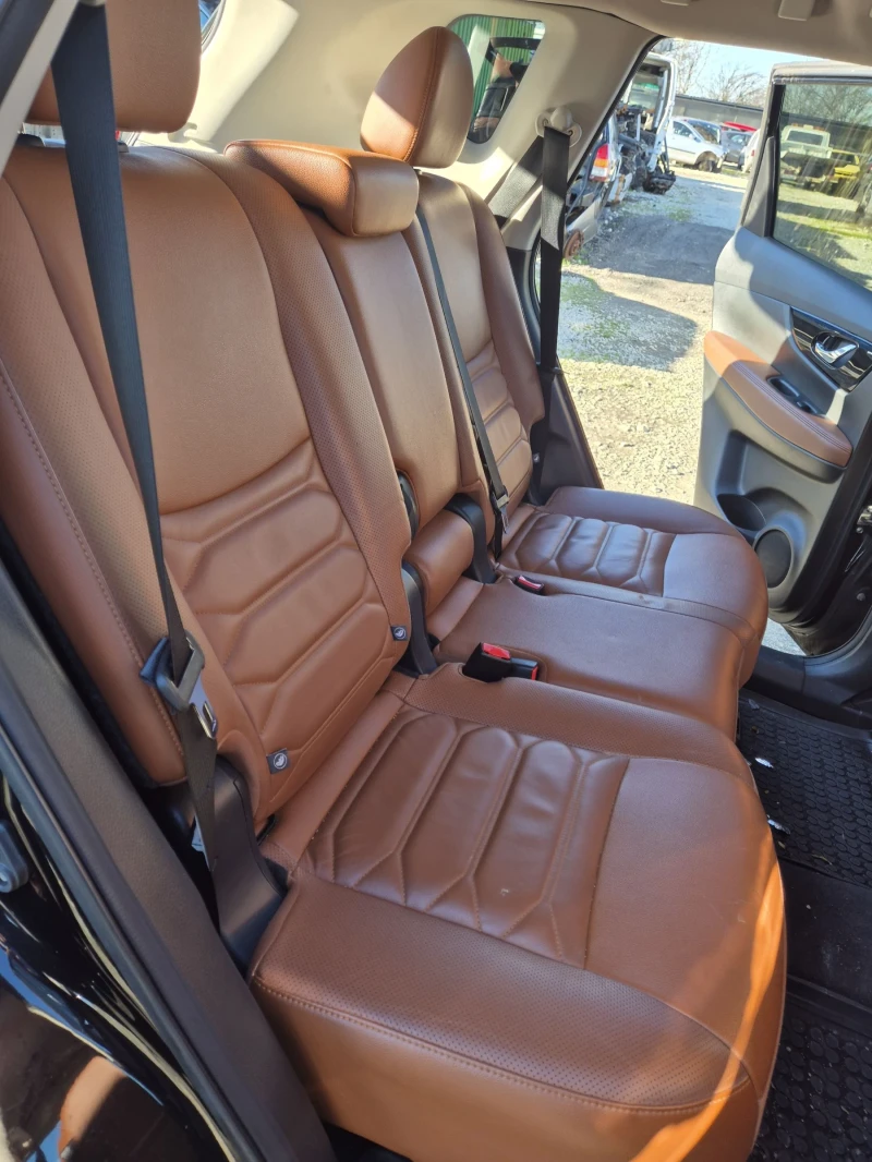 Nissan Rogue, снимка 5 - Автомобили и джипове - 44320637