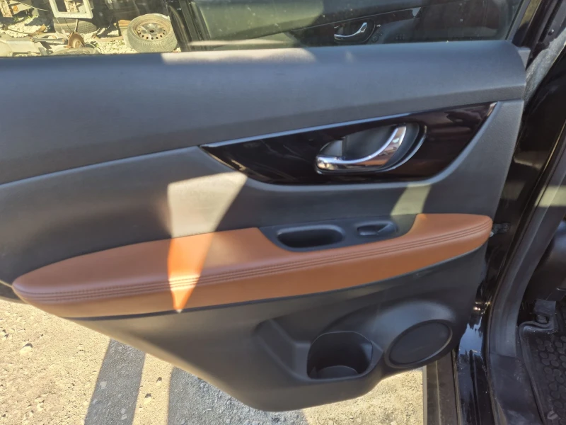 Nissan Rogue, снимка 9 - Автомобили и джипове - 44320637