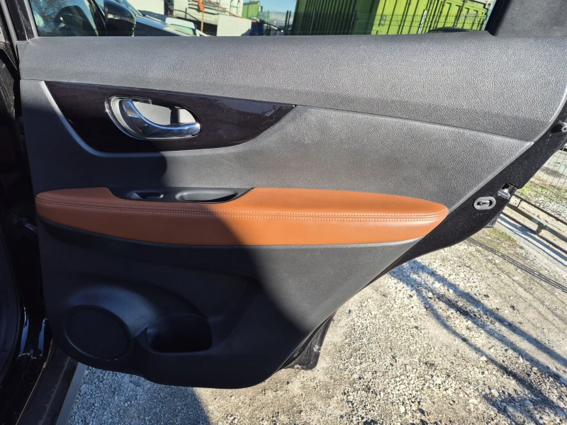 Nissan Rogue, снимка 7 - Автомобили и джипове - 44320637