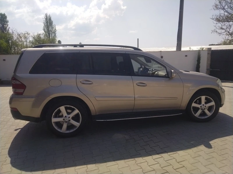 Mercedes-Benz GL 320 4MATIC, снимка 4 - Автомобили и джипове - 46044030