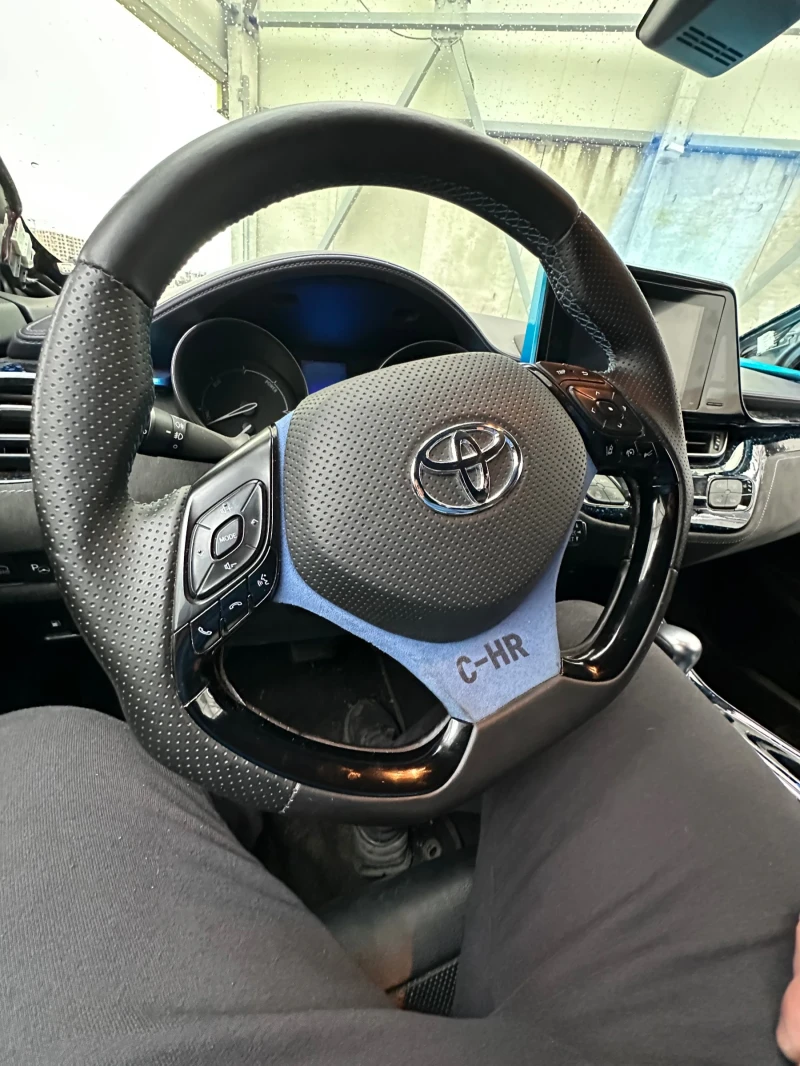 Toyota C-HR, снимка 11 - Автомобили и джипове - 48480928