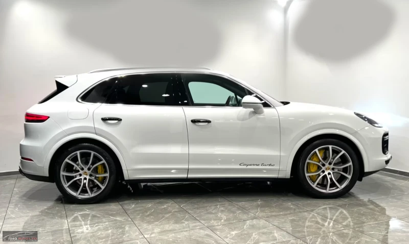 Porsche Cayenne TURBO/SPORT/549HP/CHRONO/PANO/CARPLAY/DIGITAL/412f, снимка 5 - Автомобили и джипове - 51061202