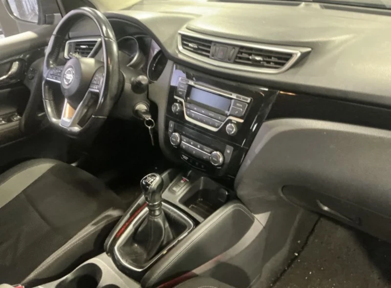 Nissan Qashqai 1.5 DCI 95000, снимка 16 - Автомобили и джипове - 53189830