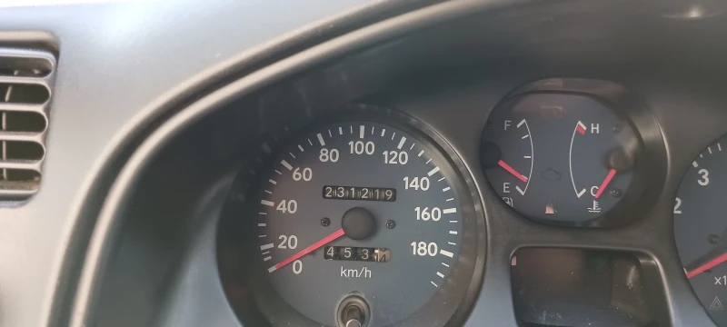 Toyota Rav4, снимка 5 - Автомобили и джипове - 53220902