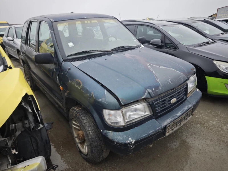 Kia Sportage 2.0, снимка 2 - Автомобили и джипове - 53520853