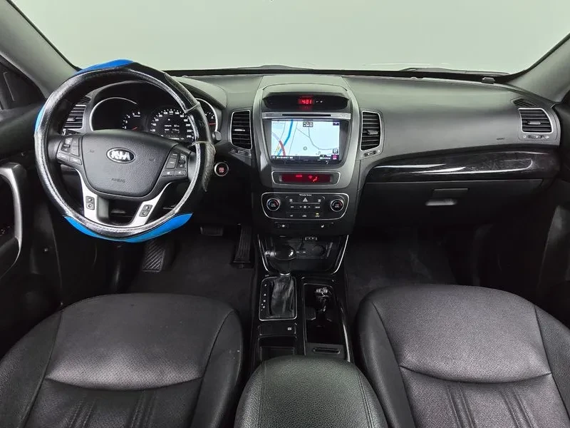 Kia Sorento 2.0 2WD, снимка 7 - Автомобили и джипове - 54264130