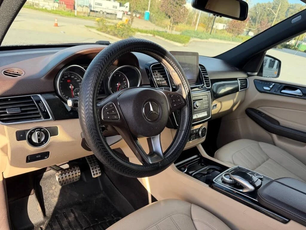 Mercedes-Benz GLE 400 AMG* PACK* HARMON* KARDON* ПАНОРАМА* LANE* ASSIST*, снимка 10 - Автомобили и джипове - 53754447