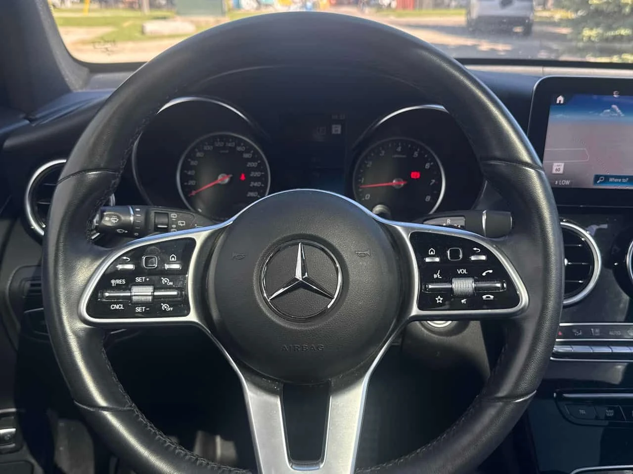 Mercedes-Benz GLC 300 * ПАНОРАМА* 360 КАМЕРА* ДВА КЛЮЧА* , снимка 12 - Автомобили и джипове - 54807532