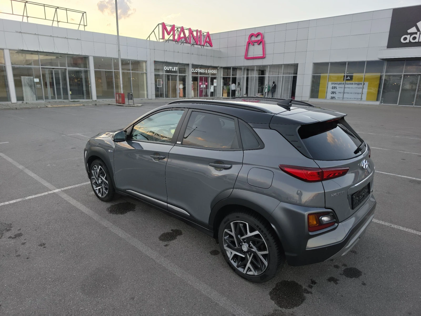 Hyundai Kona Hybrid!Premium!Като нова!, снимка 7 - Автомобили и джипове - 54921020
