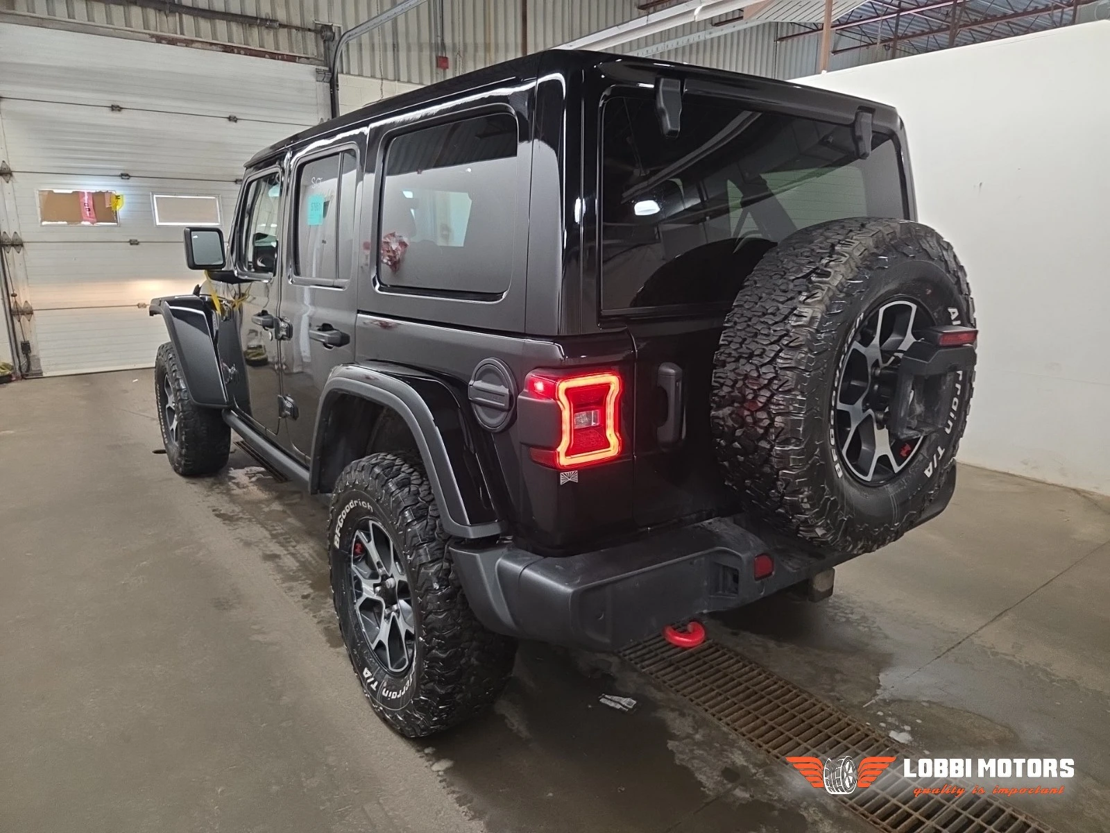 Jeep Wrangler, снимка 4 - Автомобили и джипове - 55928727