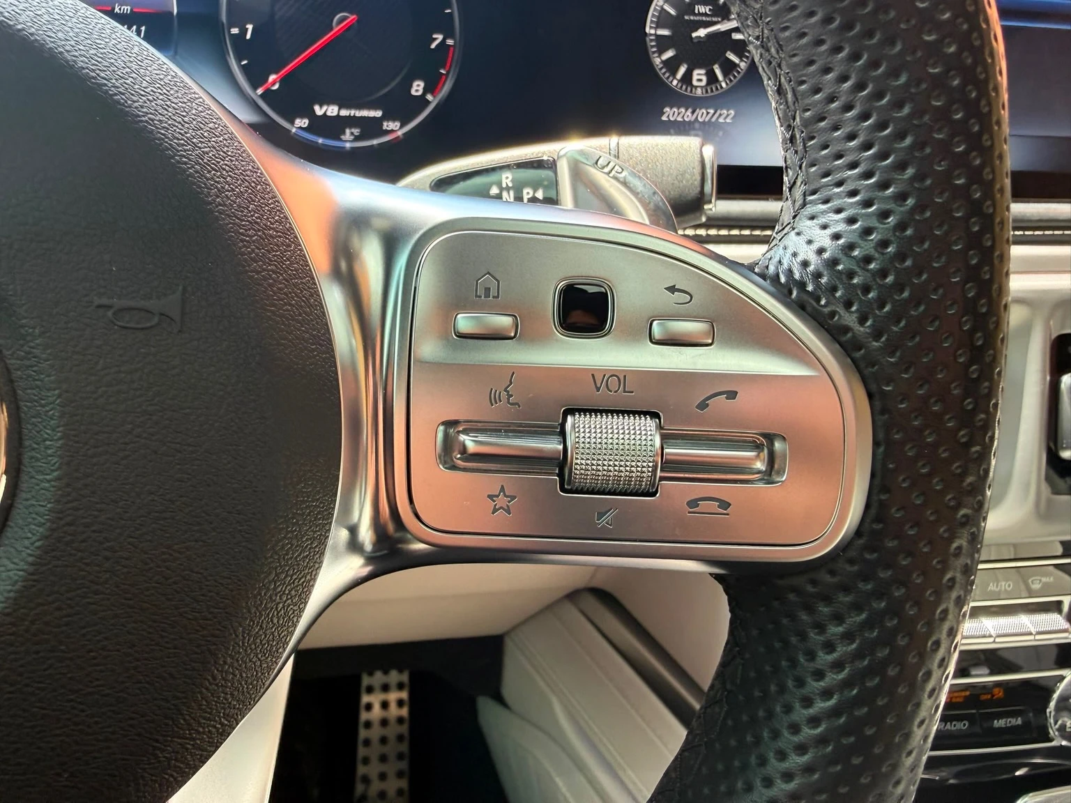 Mercedes-Benz G 63 AMG Цена до България & АвтоКредит, снимка 13 - Автомобили и джипове - 56047556