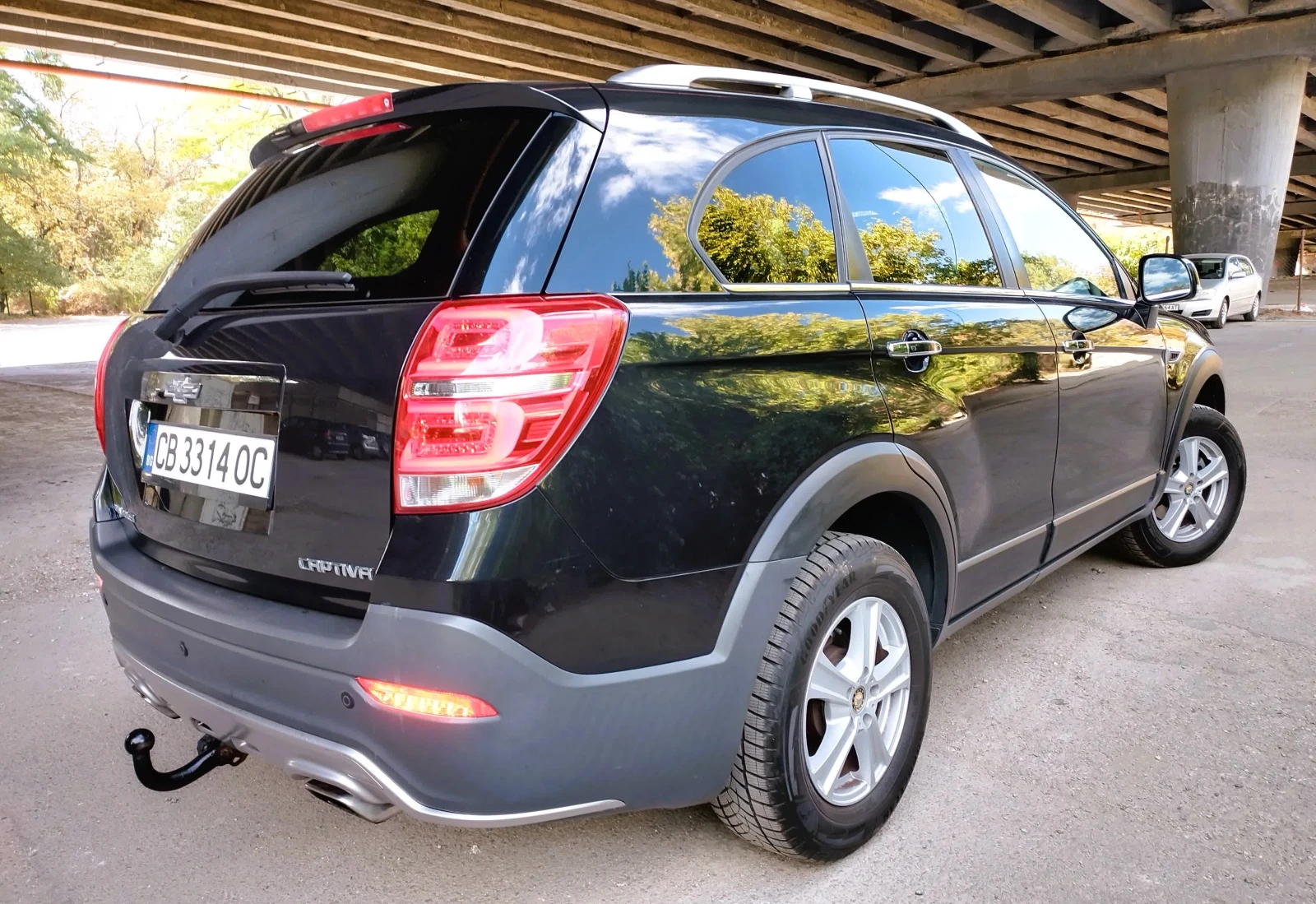 Chevrolet Captiva 2.4i Бензин -facelift 2015г, снимка 4 - Автомобили и джипове - 56230645
