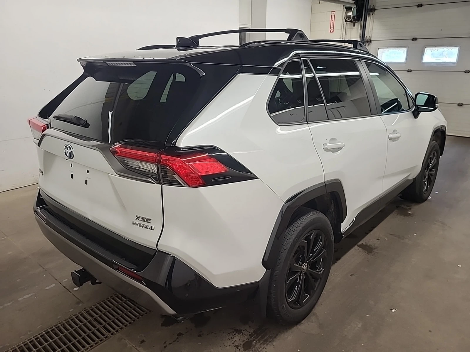 Toyota Rav4 * HYBRID XSE * CARFAX * АВТОКРЕДИТ* , снимка 3 - Автомобили и джипове - 56103043