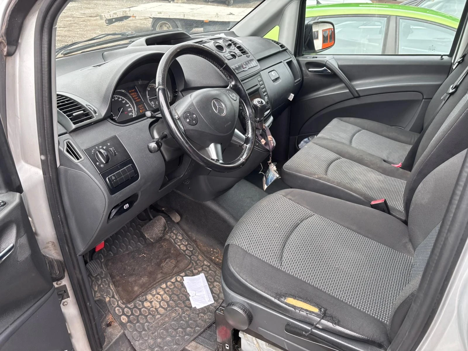 Mercedes-Benz Vito 115, снимка 3 - Бусове и автобуси - 53908389