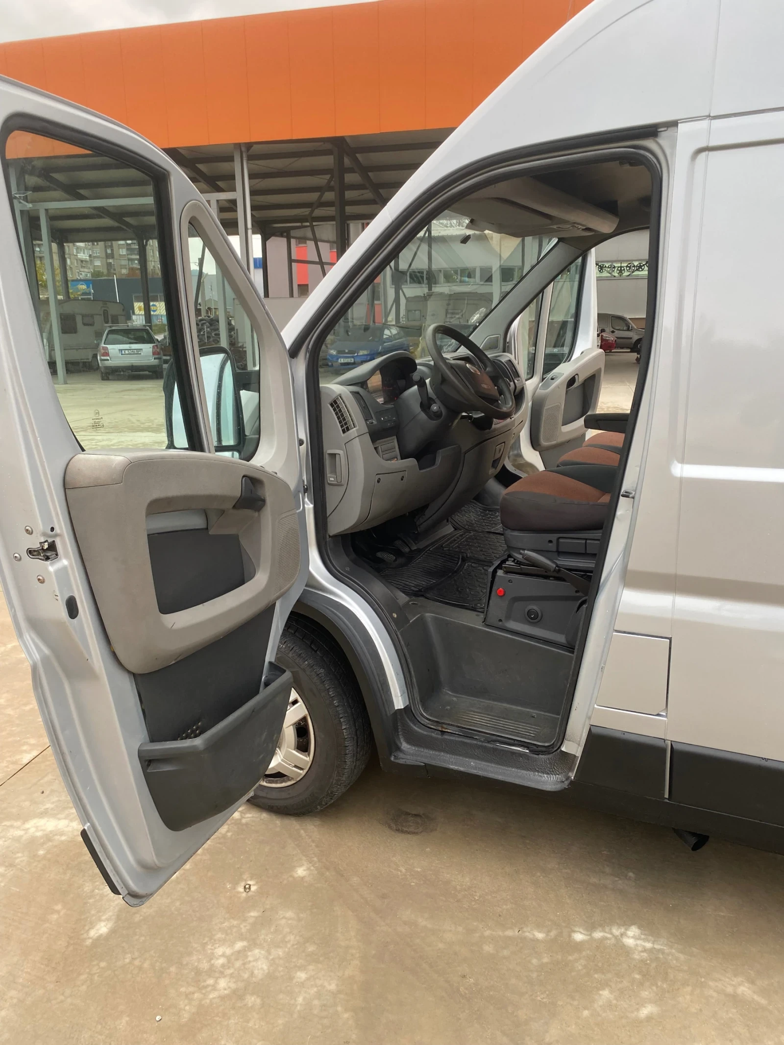Fiat Ducato 3.0 M-JET 160k KLIMATRONIK, снимка 9 - Бусове и автобуси - 54942848