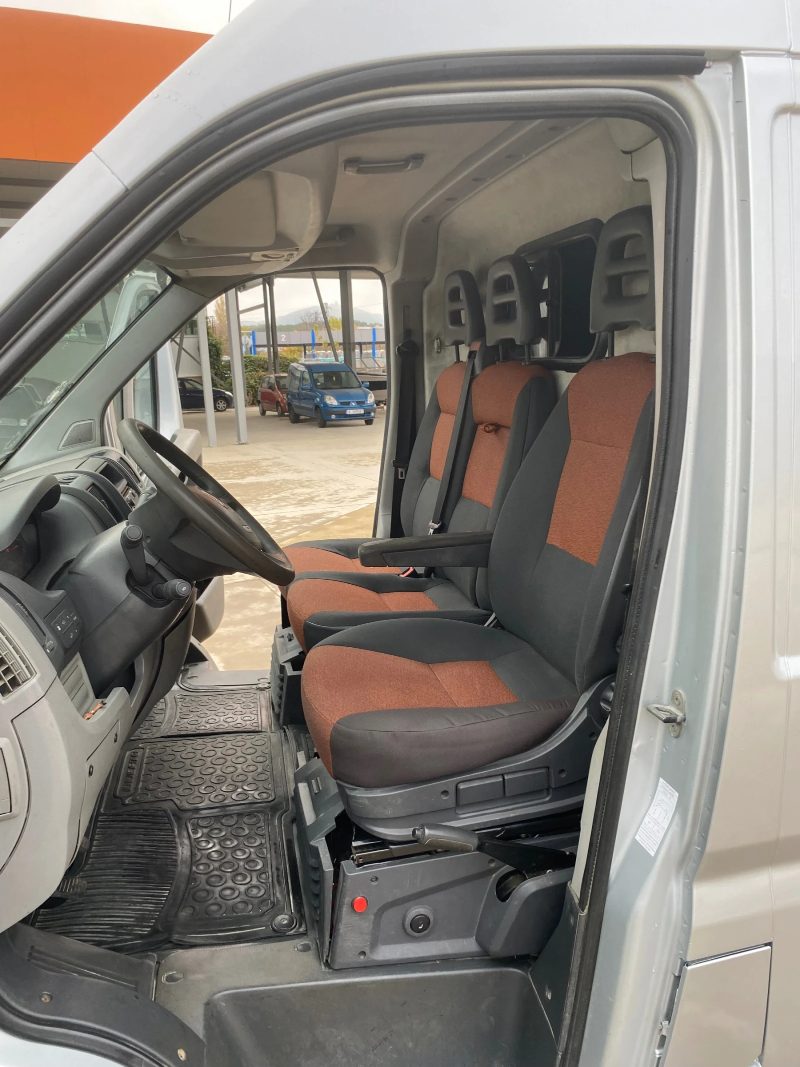 Fiat Ducato 3.0 M-JET 160k KLIMATRONIK, снимка 6 - Бусове и автобуси - 54942848
