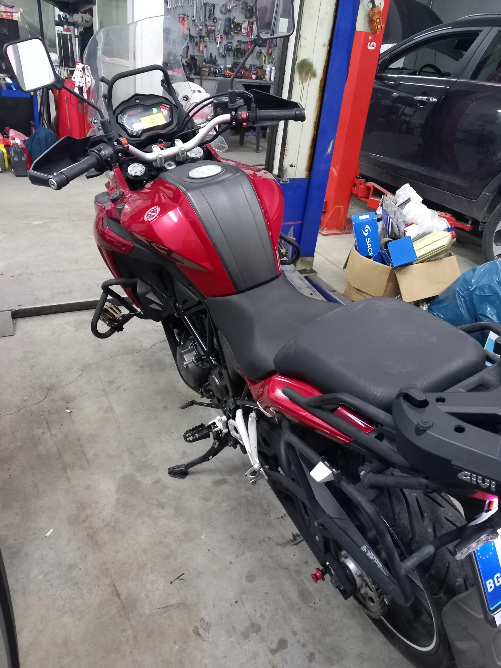 Benelli 500 TRK 502 - изображение 2