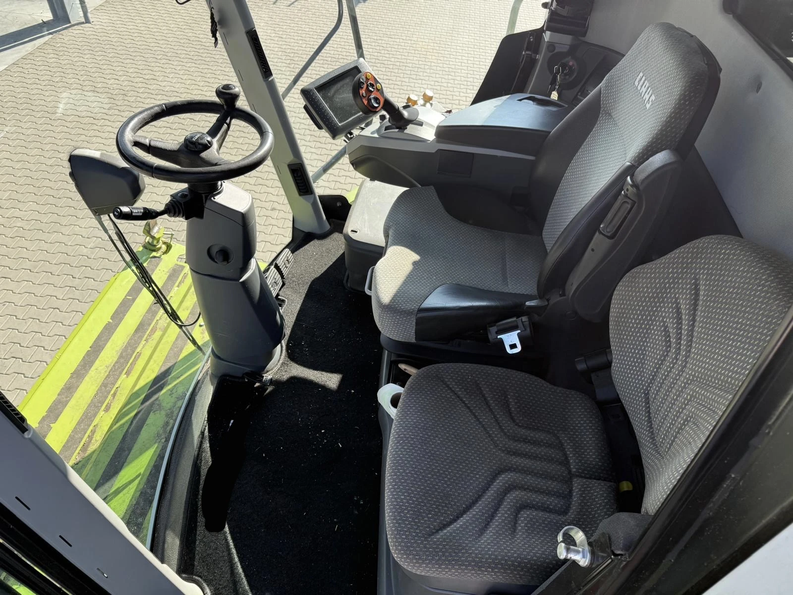 Комбайн Claas LEXION 770 TT + CLAAS VARIO 1230 ЛИЗИНГ, снимка 17 - Селскостопанска техника - 55827028