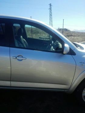 врата преден дясна Тойота Рав4 D-cat (5)