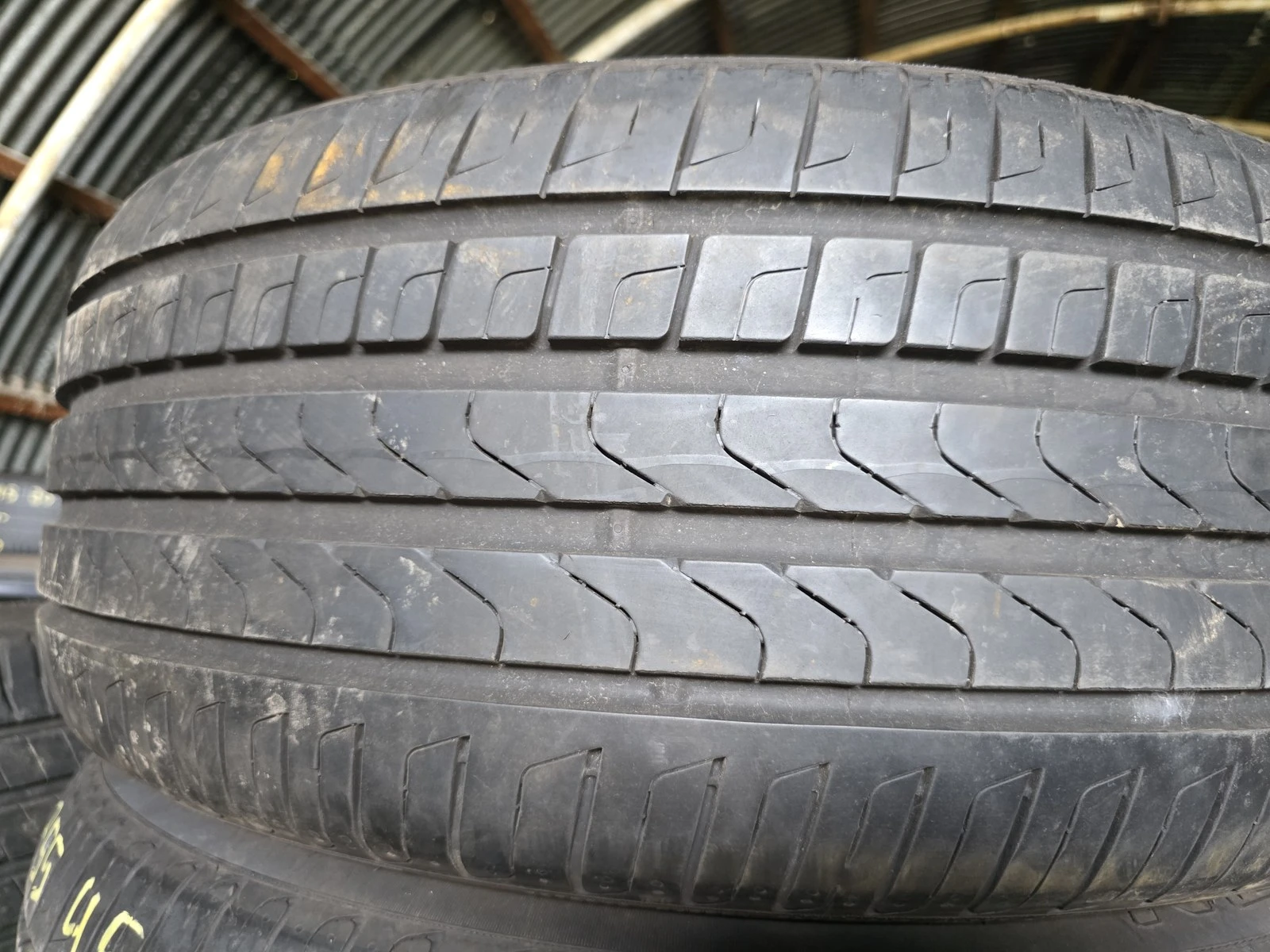 Гуми Летни 255/45R20, снимка 4 - Гуми и джанти - 56664468