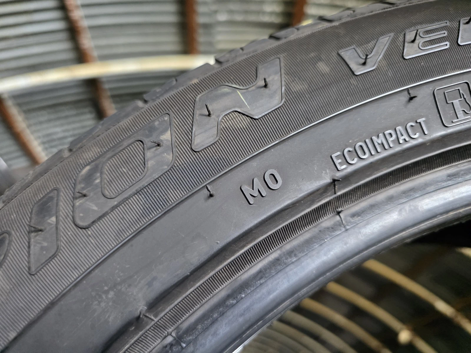 Гуми Летни 255/45R20, снимка 9 - Гуми и джанти - 56664468