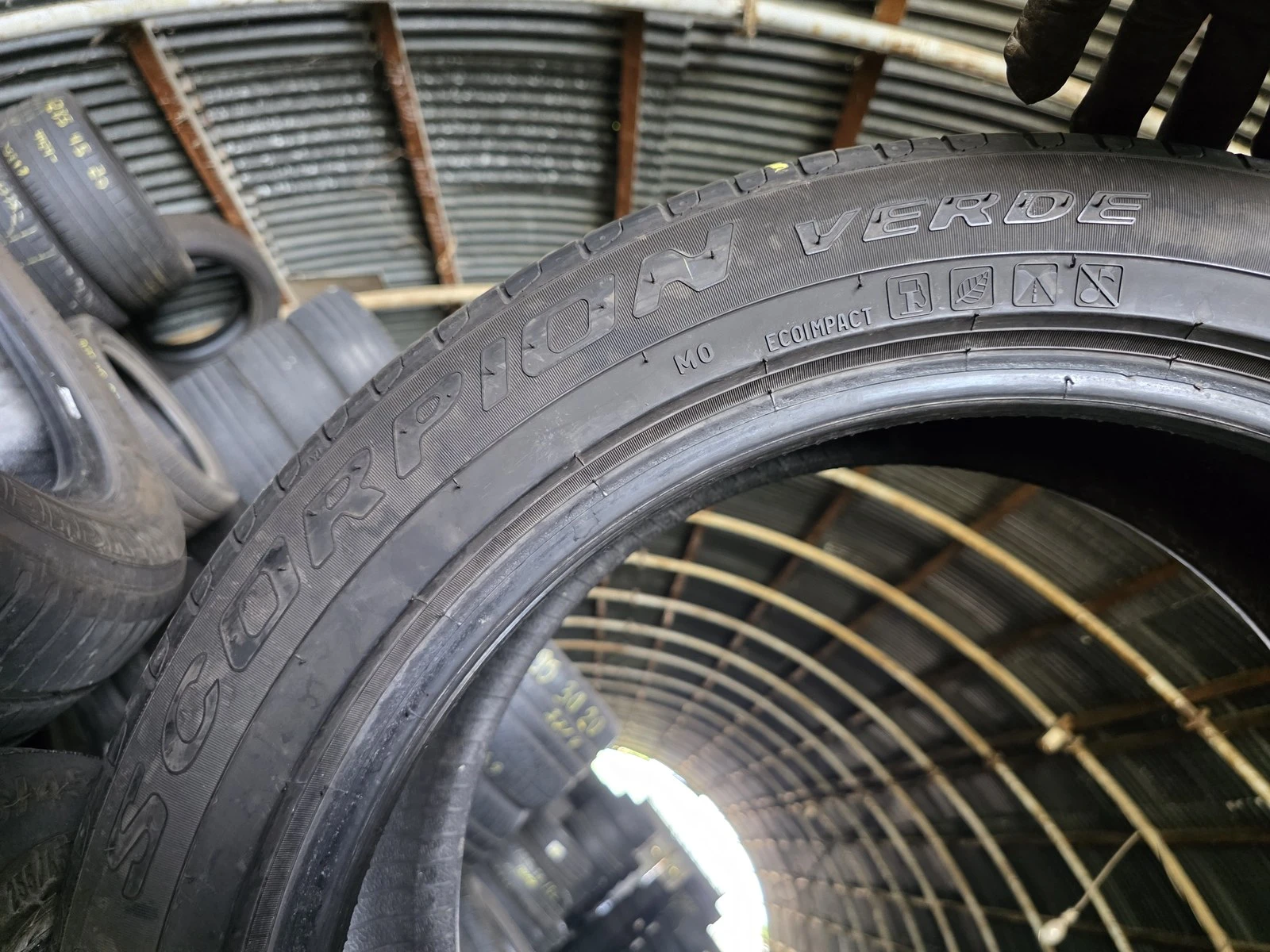 Гуми Летни 255/45R20, снимка 8 - Гуми и джанти - 56664468