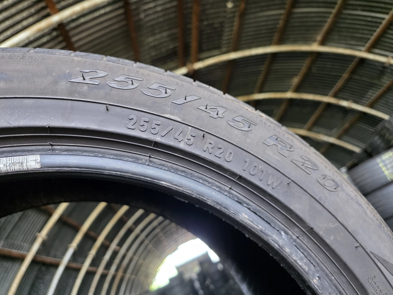 Гуми Летни 255/45R20, снимка 7 - Гуми и джанти - 56664468