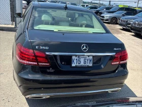 Mercedes-Benz E 350 АМГ ПАКЕТ/КЛИП/360/ПОДГРЕВ/CARFAX/ФИНАНСИРАНЕ, снимка 4