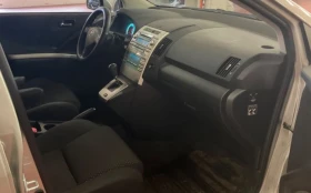 Toyota Corolla verso 1, 8 VVT-i* ГАЗОВ ИНЖ* АВТОМАТ* FACELIFT* 7 МЕСТА - 10860 лв. - 67886171 | Car24.bg