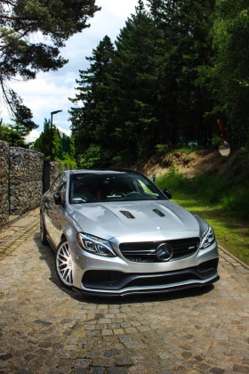 Снимка Mercedes-Benz C 63 A...