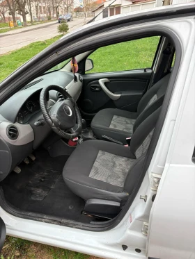 Обява за продажба на Dacia Sandero ~5 600 лв. - изображение 8