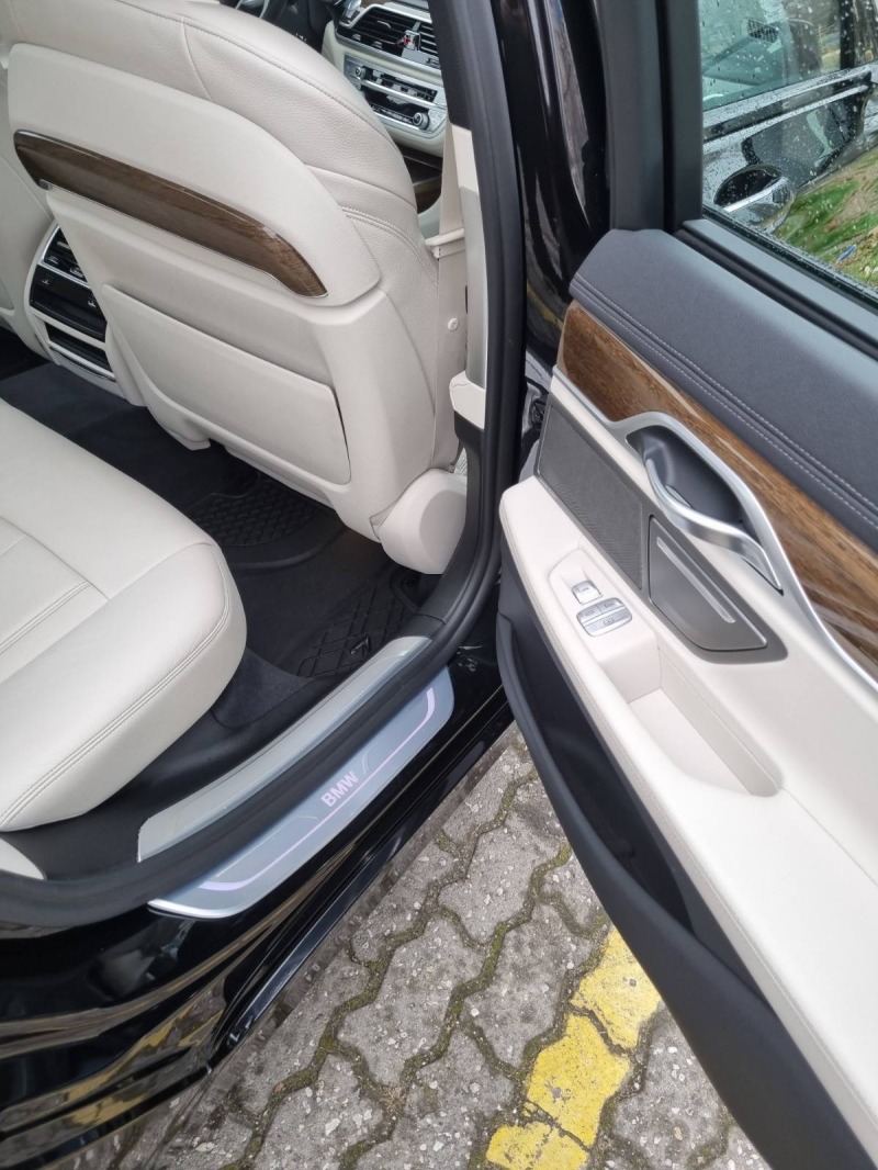BMW 730 xDrive, снимка 16 - Автомобили и джипове - 44240918
