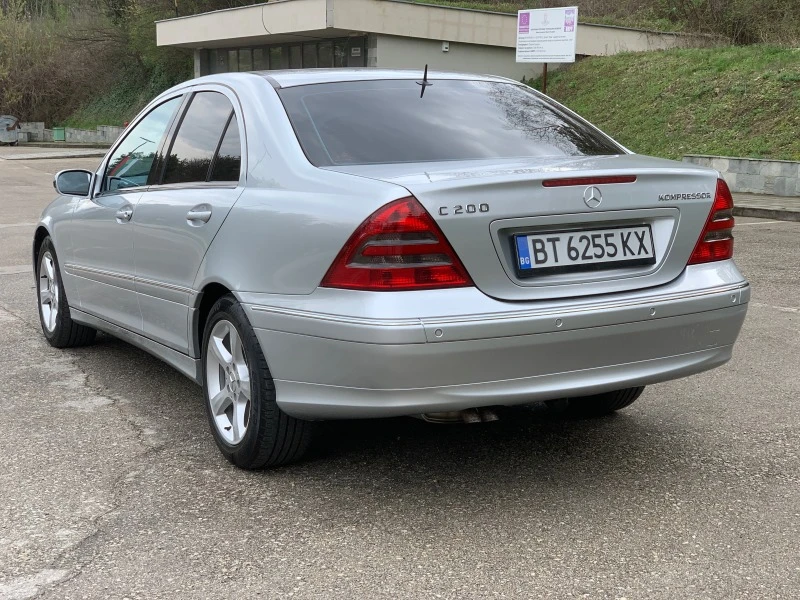 Mercedes-Benz C 200 KOMPRESSOR* Avantgarde* Facelift, снимка 3 - Автомобили и джипове - 40223610