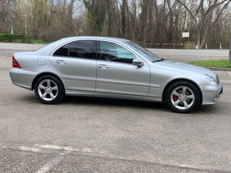 Mercedes-Benz C 200 KOMPRESSOR* Avantgarde* Facelift, снимка 6 - Автомобили и джипове - 40223610