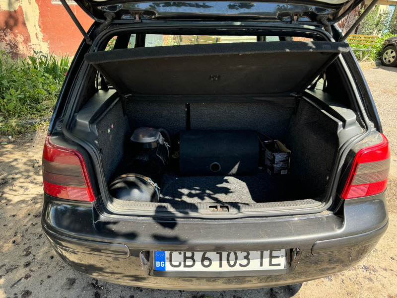 VW Golf 1.6 Бензин/Газ, снимка 10 - Автомобили и джипове - 46228860