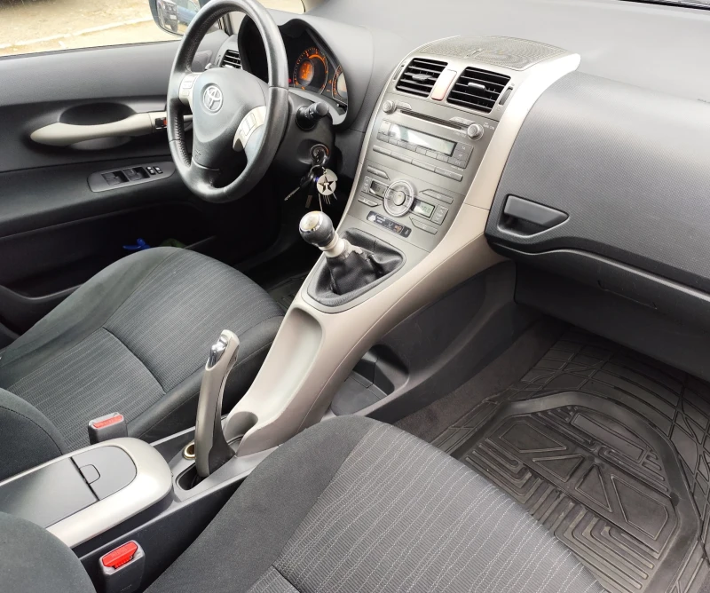 Toyota Auris 2.0 D4D 126к.с. ГЕРМАНИЯ , снимка 13 - Автомобили и джипове - 47283720