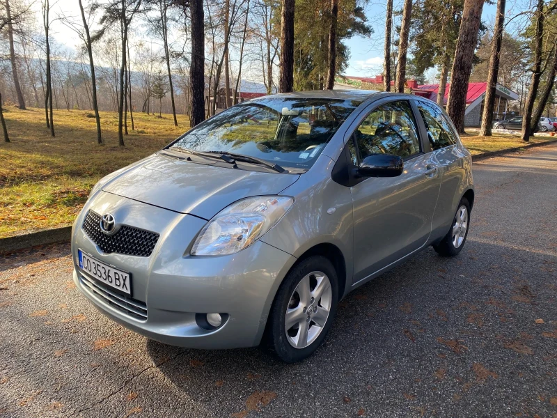 Toyota Yaris 1.3, снимка 2 - Автомобили и джипове - 47469127