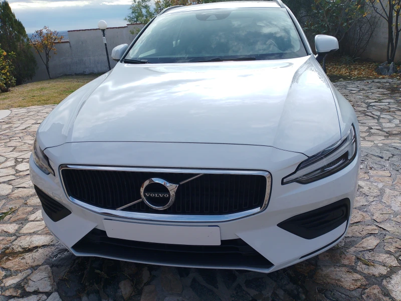 Volvo V60 2.0 B3 Mild Hibrid-163кс, снимка 1 - Автомобили и джипове - 48051237