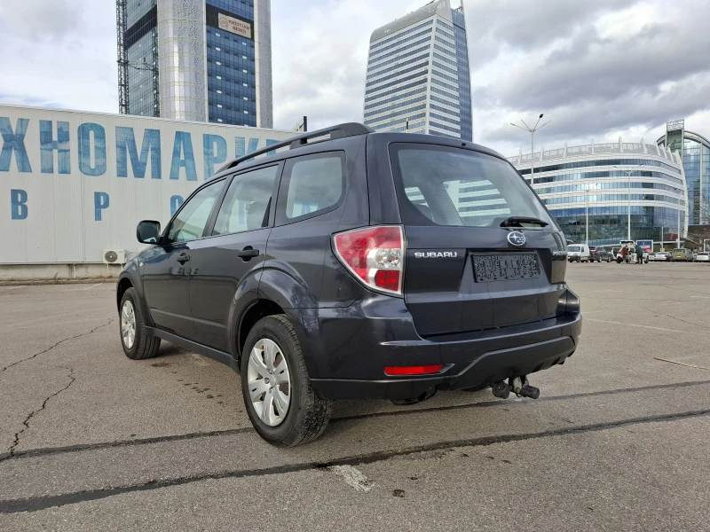 Subaru Forester 2.0 , снимка 7 - Автомобили и джипове - 48539798