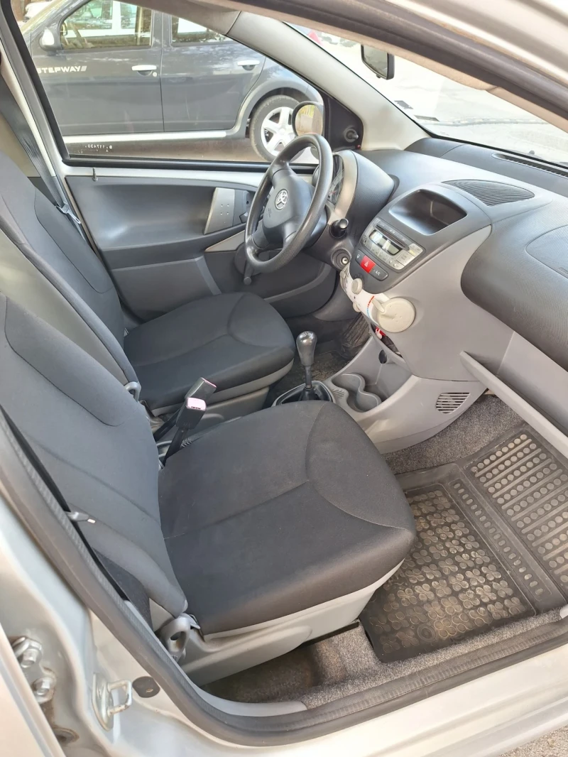 Toyota Aygo, снимка 7 - Автомобили и джипове - 49166575