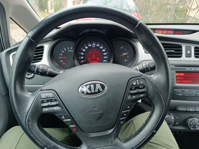 Kia Ceed Hatchback , снимка 9 - Автомобили и джипове - 49084709