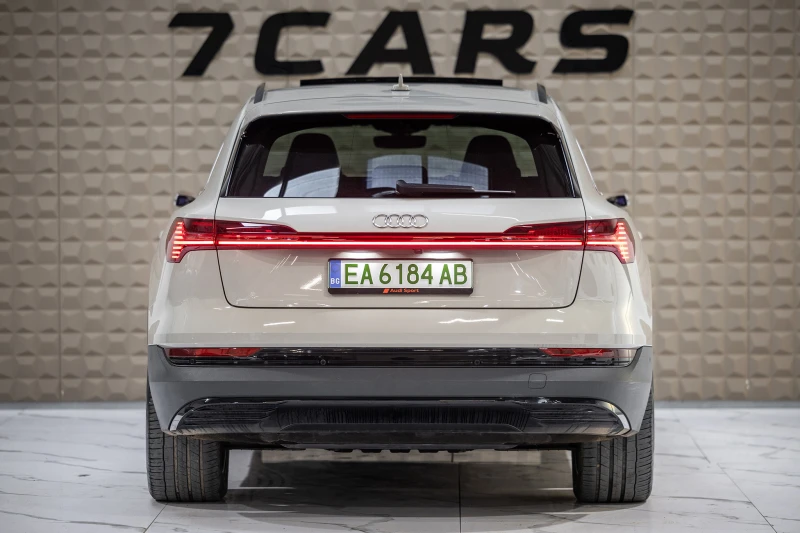 Audi E-Tron 55 S-line 95 кв/ч* БЪРЗО ЗАРЕЖДАНЕ* DIGITAL* PANO*, снимка 5 - Автомобили и джипове - 49110663