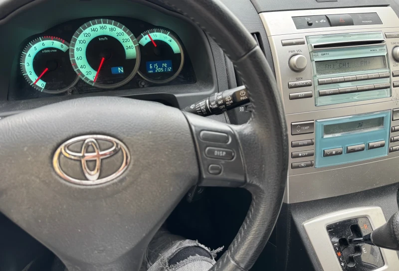 Toyota Corolla verso 1, 8 VVT-i* ГАЗОВ ИНЖ* АВТОМАТ* FACELIFT* 7 МЕСТА, снимка 10 - Автомобили и джипове - 49483448