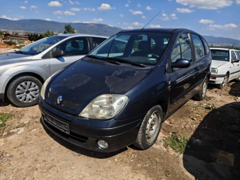 Renault Scenic 1.9 dCi, снимка 2 - Автомобили и джипове - 51582152