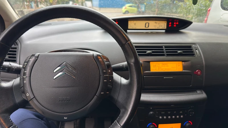 Citroen C4 1.6HDI, снимка 7 - Автомобили и джипове - 51869149