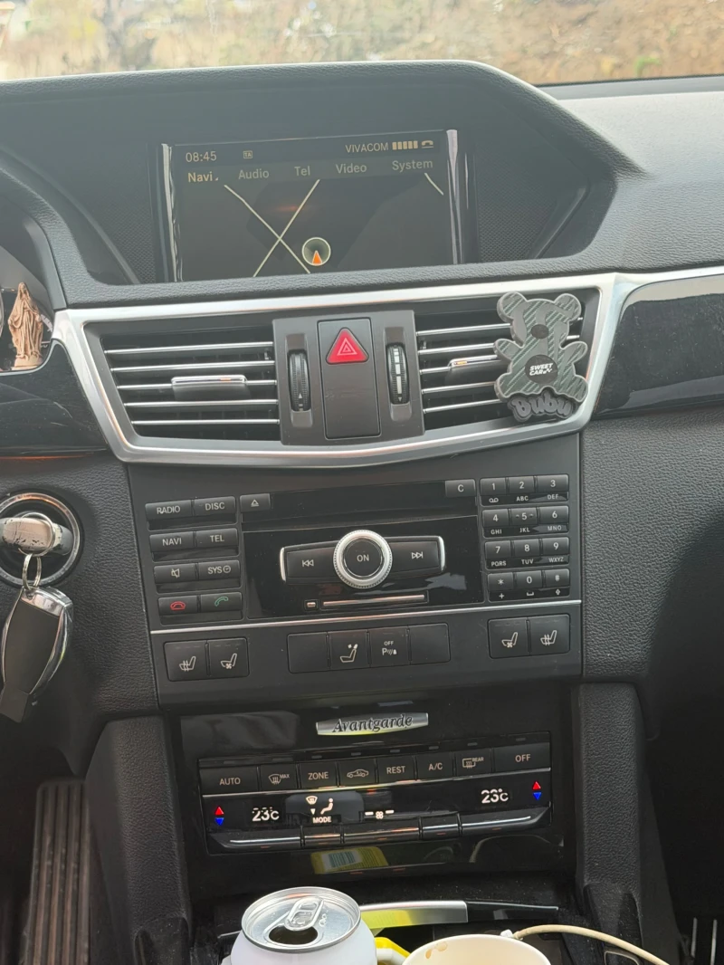 Mercedes-Benz E 350 CDI Avangard , снимка 15 - Автомобили и джипове - 52703717