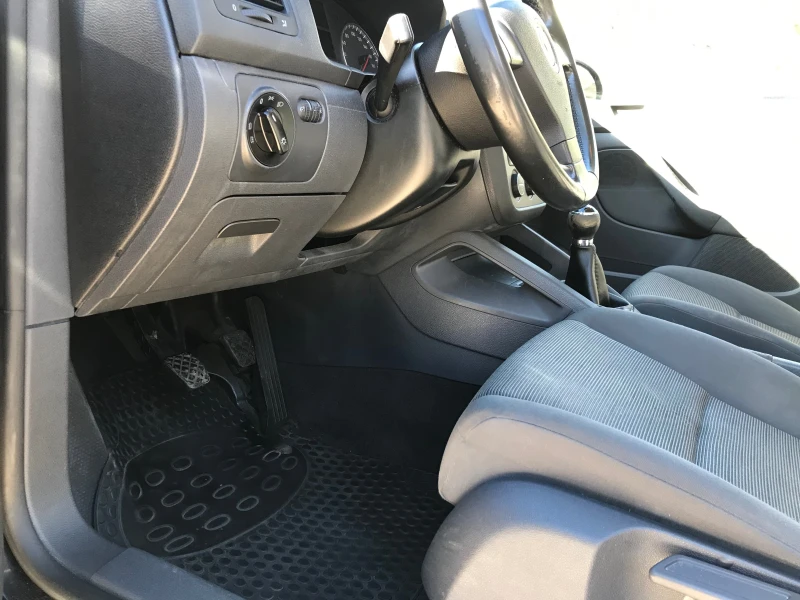 VW Golf 1, 4бен.75к.Климатроник., снимка 16 - Автомобили и джипове - 52745515